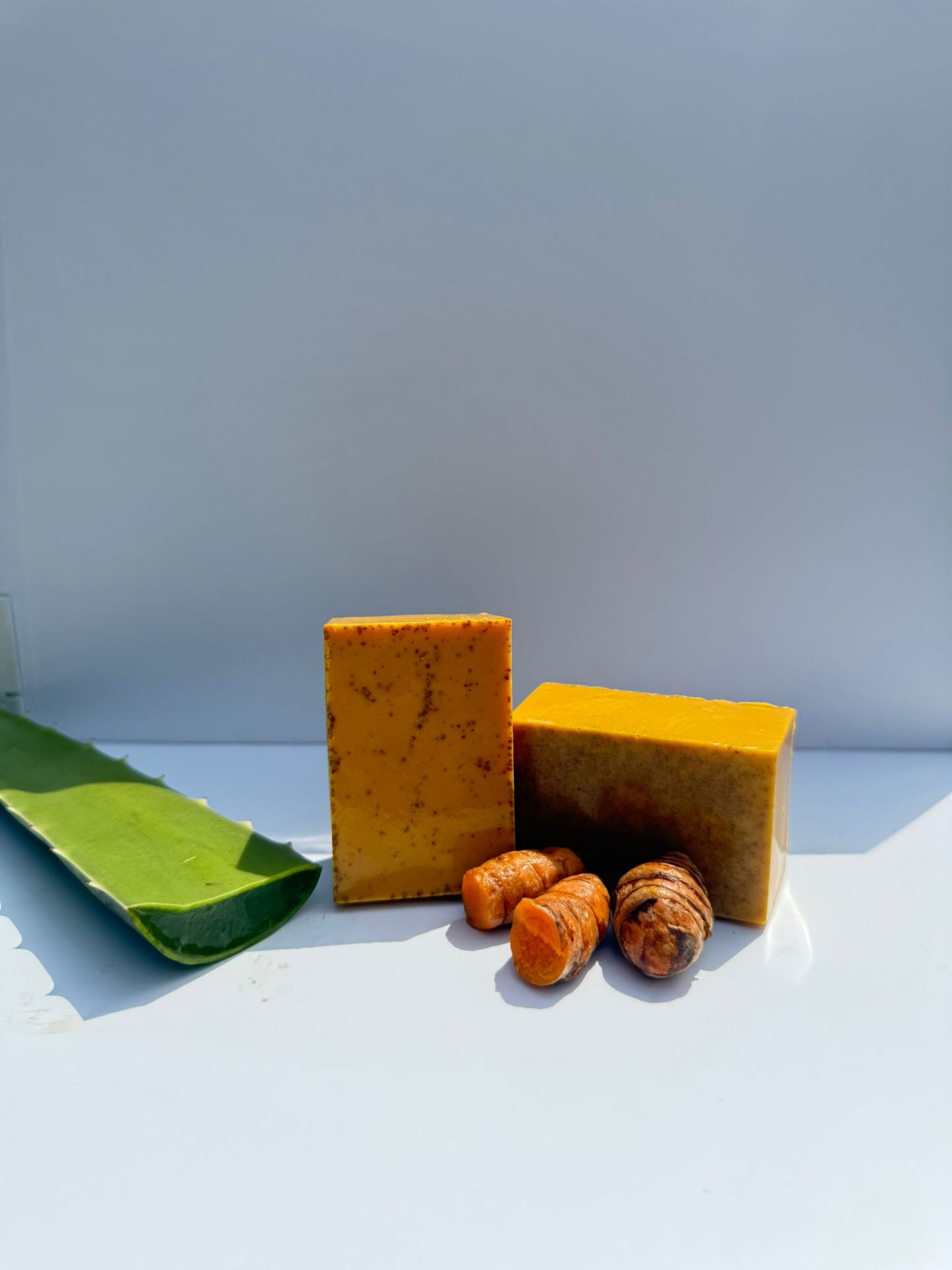 Turmeric SeaMoss Aloe Vera Brightening face/Body soap for acne & Dark mark Removal - hydration & Smoothing
